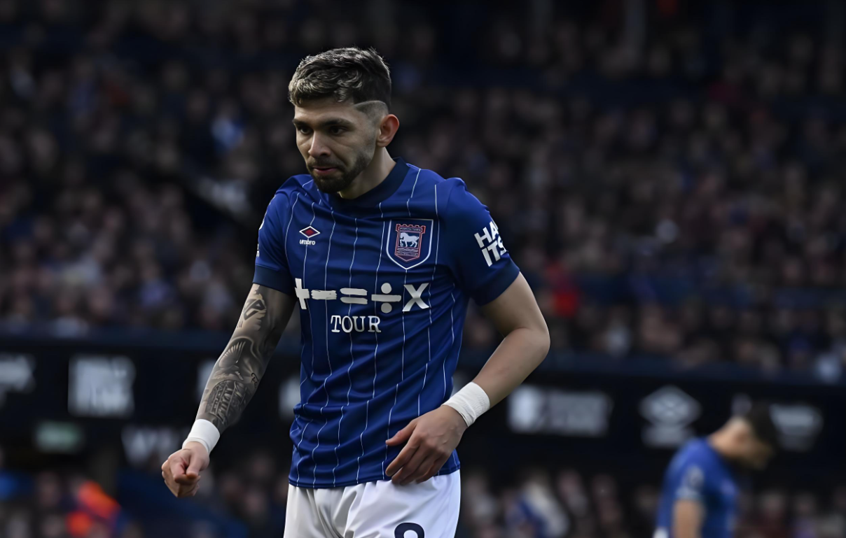 本菲卡训练开放日；赛前官宣签约引欢呼；德甲在即；球队文化再被提及的简单介绍海星体育在线观看