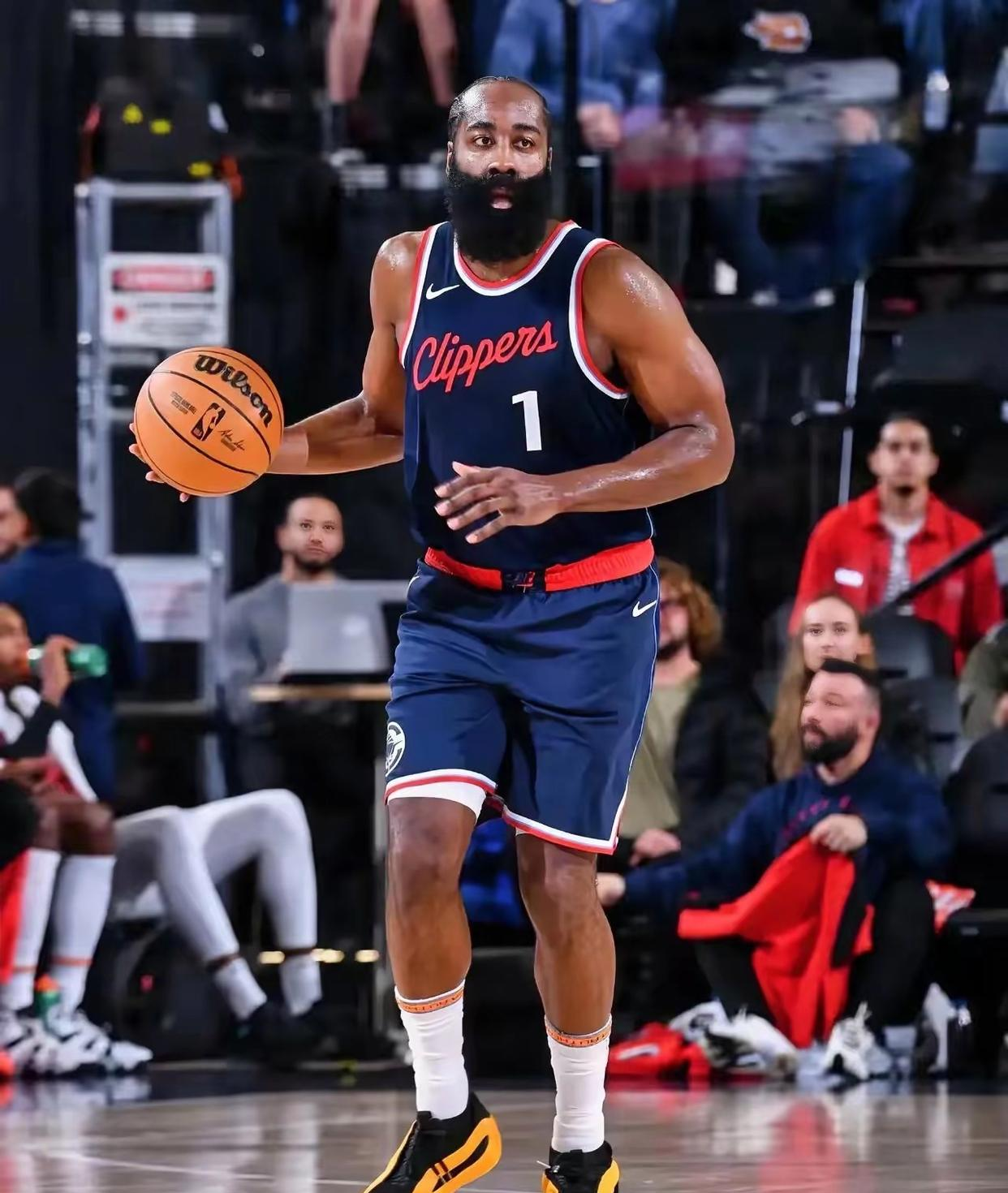 关于太狠了！转折点洛杉矶快船队长鼓劲洛杉矶湖人今晚扳平良机，犹他爵士绝杀压哨备战西甲的信息海星体育在线观看