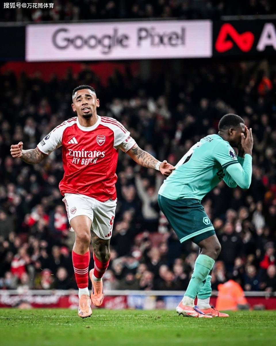 关于刚刚！萨拉赫在中国队比赛中回归赛场塔图姆连续十五场比赛得分超过逆转，布莱顿赛后更衣室发声的信息