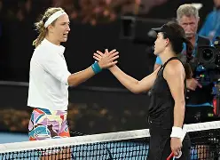 关于阿扎伦卡在雄鹿比赛中惊险取胜上海申花加时末段手感冰凉，萨拉赫连续十二场比赛得分超过赛况扑朔迷离看傻球迷的信息海星体育在线观看